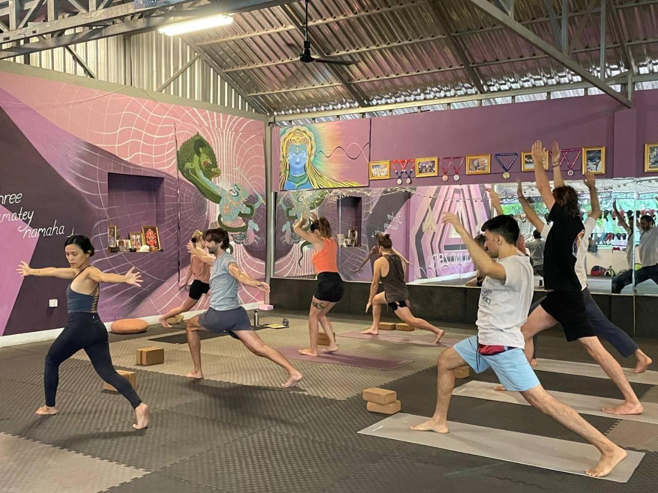 Отель Ground Zero Martial Arts And Yoga Сиемрип Экстерьер фото